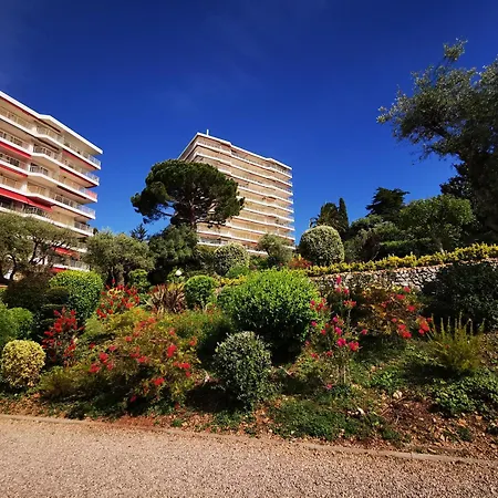 Cosy Studio,piscine,parc Fleuri,residence Standing,parking Apartamento Antibes