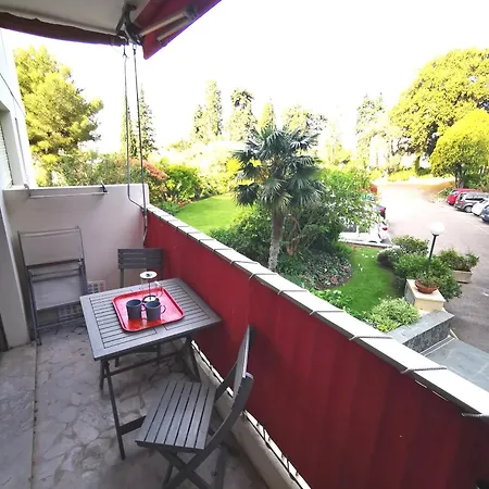 Cosy Studio,piscine,parc Fleuri,residence Standing,parking * Antibes